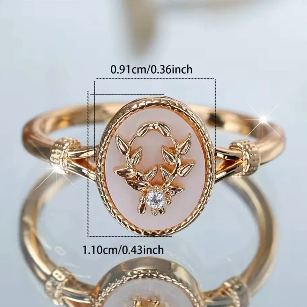 NEW Vintage Style Medallion Ring Sz 7 14K Plated Enamel Leaf Dainty Fairy
